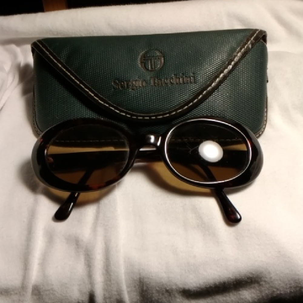 Sergio Tacchini Black Sunglasses with Green Case